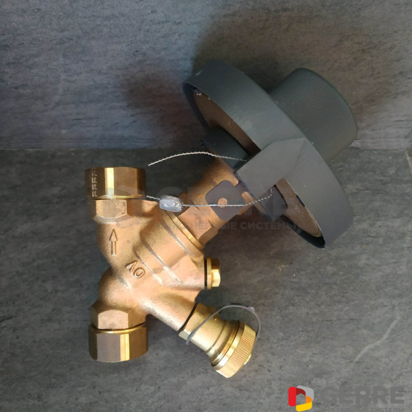 Регулятор расхода автоматический Hydromat QTR Ду15, 1/2 "НР, бронза,с краном F+Е Oventrop