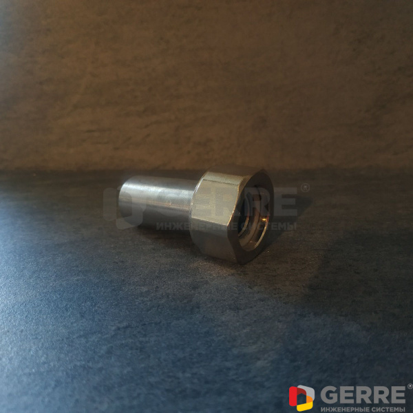 Резьбовое соединение с плоским уплотнением к трубопроводу, Ду15 (1/2"втулка под пайку и НГ 3/4"ВР) Oventrop